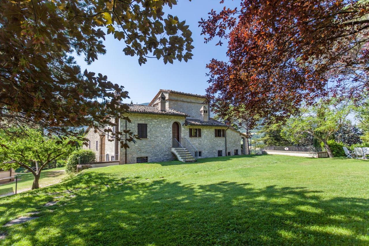 Villamena Assisi Luaran gambar