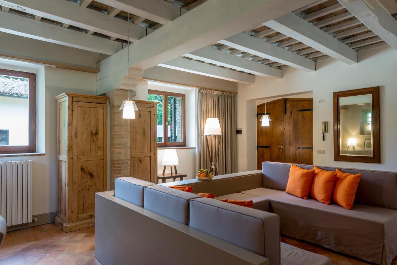 Villamena Assisi Luaran gambar